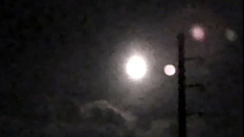 You're Reminded As You Fall Asleep Bild 4