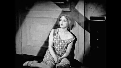 Mädchen am Kreuz Bild 2