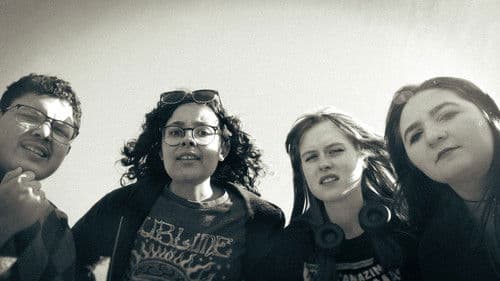 Mirror Lake Monster Bild 1