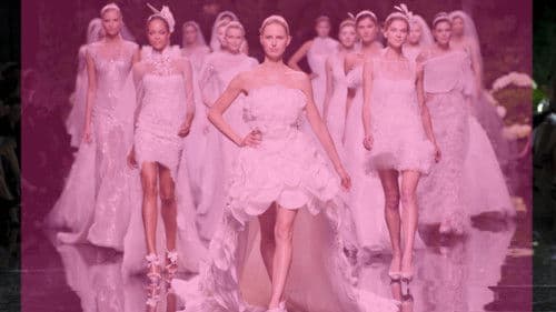 I Found The Gown Bild 1