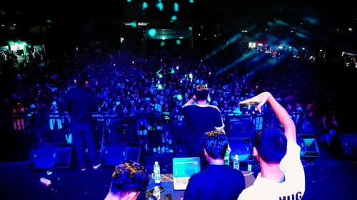 Oasis Bandung Live Forever Bild 1