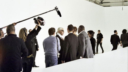 Signé Chanel Bild 1