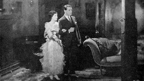 The Enchanted Cottage Bild 4