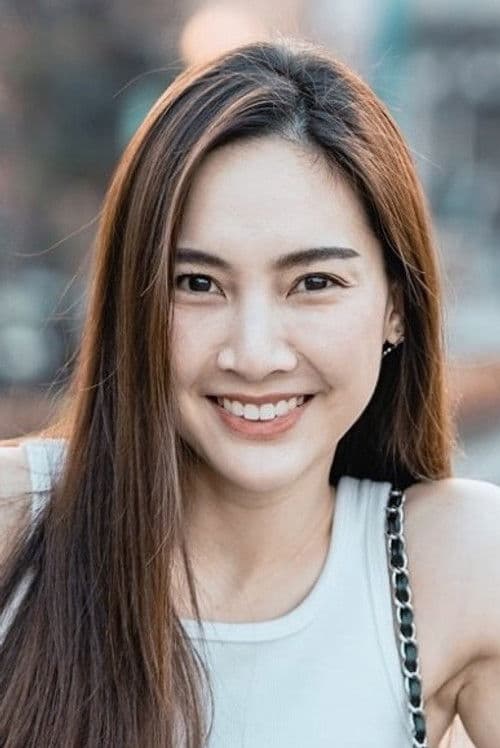 อนิส สุวิทย์