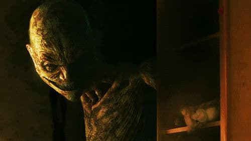 The Communion Girl Bild 6