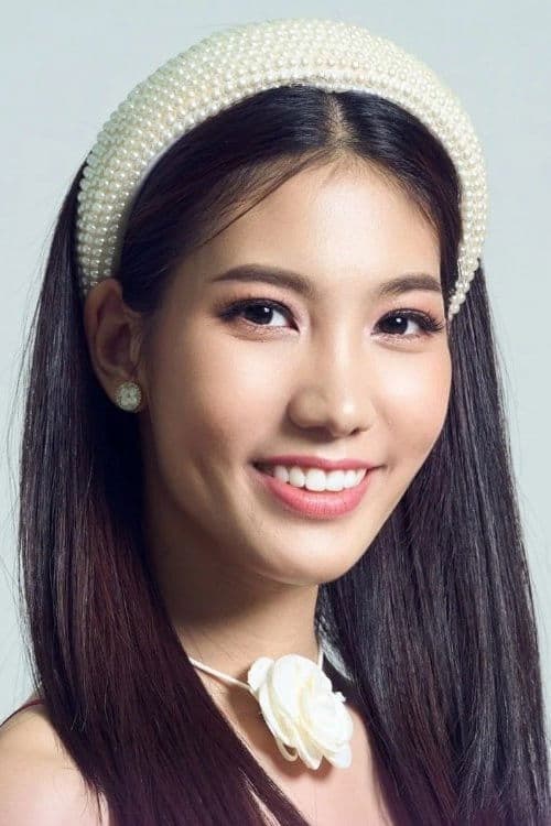 ณิชาภัทร สุขเกษม