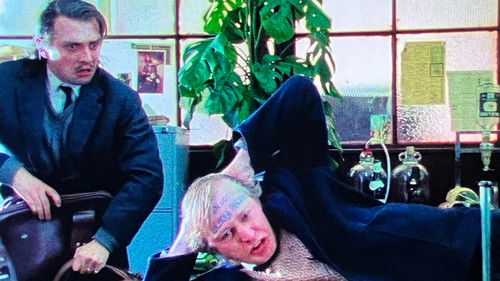 Mr Jolly Lives Next Door Bild 2