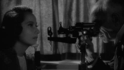 First Comes Courage Bild 2