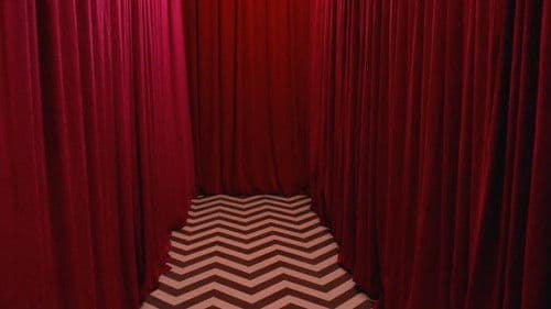 Behind the Red Curtain Bild 1