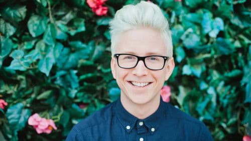 Snervous Tyler Oakley Bild 1