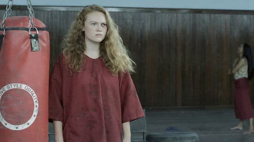 Jail Bait 2: Kämpfen oder sterben im Frauenknast Bild 3