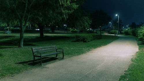 Stay Alive. Defy. Overcome Bild 1