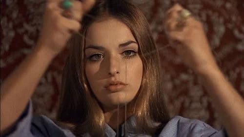 Die Nackte und der Kardinal Bild 5