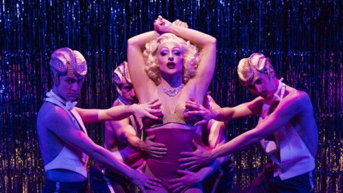 פריסילה מלכת המדבר: המחזמר Bild 1