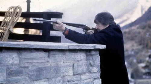 Ein Mann räumt auf Bild 3