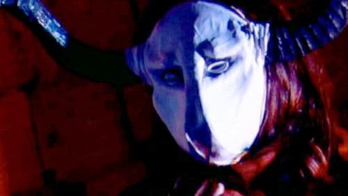 Darkness Surrounds Roberta Bild 2