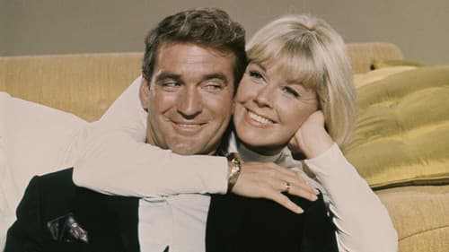 Spion in Spitzenhöschen Bild 3