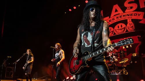 Slash featuring Myles Kennedy & The Conspirators - Living The Dream Tour Bild 2