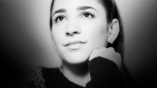 Aly Raisman: Darkness to Light Bild 1