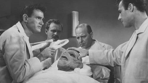 Das Ungeheuer ist unter uns Bild 8