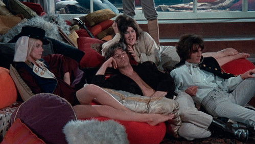 Angel, Angel, Down We Go Bild 1