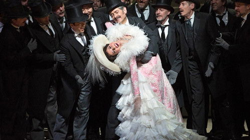 The Metropolitan Opera: Manon Bild 1