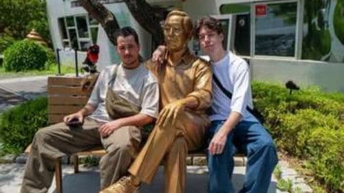 Souvenirs - le fabuleux voyage de Seb et Sofyan Bild 1