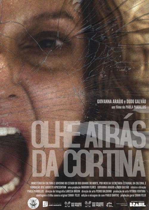 Olhe Atrás da Cortina