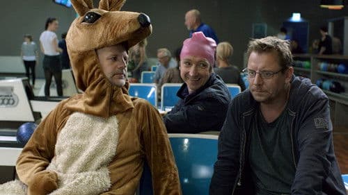 Klassefesten 2: Begravelsen Bild 1