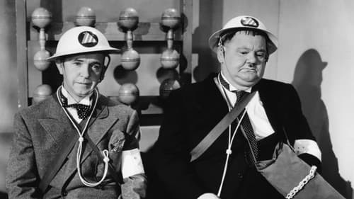 Dick und Doof - Schrecken aller Spione Bild 1