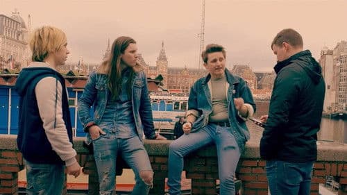 Low Flyers: The Europe Trip Bild 2