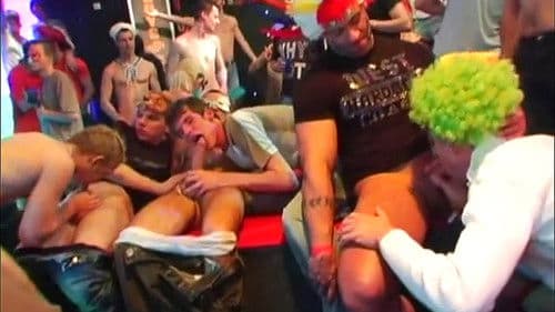 Guys Go Crazy 17: Masquerade Ballers Bild 2