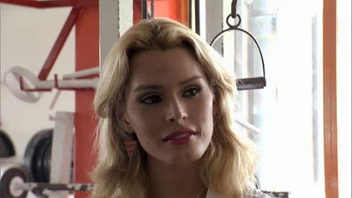 La banda de los bikinis rosas Vs. Cobras negras Bild 6