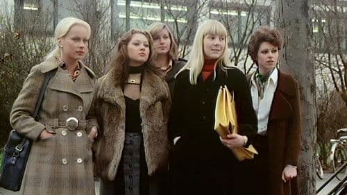 Schulmädchen-Report 10. Teil: Irgendwann fängt jede an Bild 1