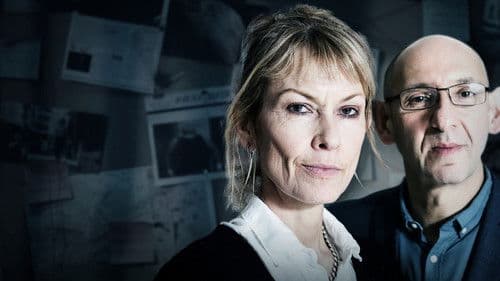 Murder, Mystery and My Family Bild 3