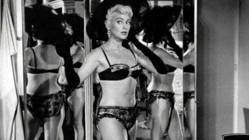 Nathalie spielt Geheimagentin Bild 1