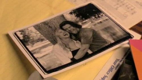 Her Minor Thing Bild 4