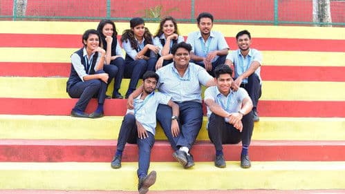 ഒരു അഡാർ ലവ് Bild 1