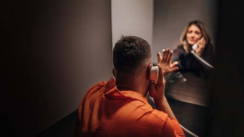 Love During Lockup Bild 5