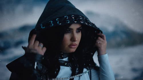 Demi Lovato: Dancing with the Devil Bild 1