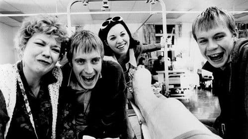 Twin Town - Pretty Shitty City Bild 2