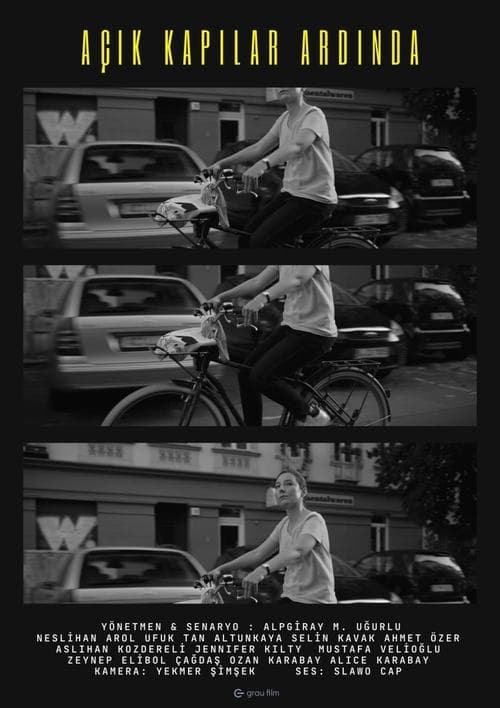 Açık Kapılar Ardında