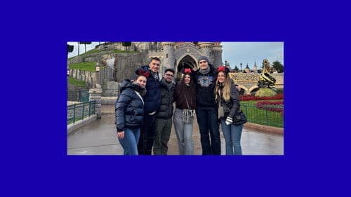 Vlog a Disneyland con gli Amici Bild 1