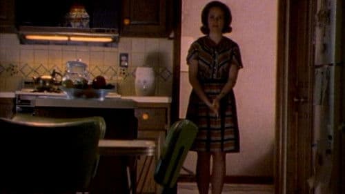 Dottie Gets Spanked Bild 4