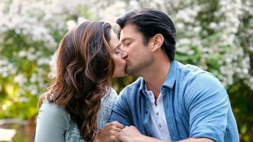 Over the Moon in Love Bild 1