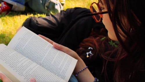 Youthful Melancholy Bild 3