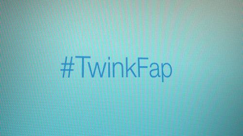 Twink Fap Solos Bild 1