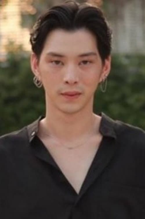 ณภัทร ไม้ตราวัฒนา