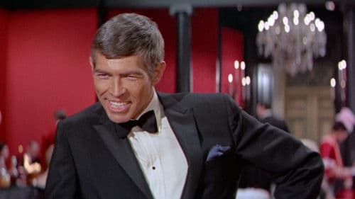 Derek Flint schickt seine Leiche Bild 2