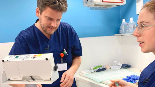 Ralf, die Krankenschwester - Ich will Leben retten! Bild 1